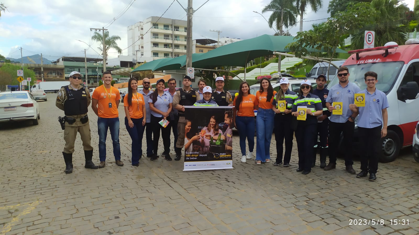 Carangola NotíciasMAIO AMARELO BLITZ EDUCATIVA É REALIZADA EM DIVINO