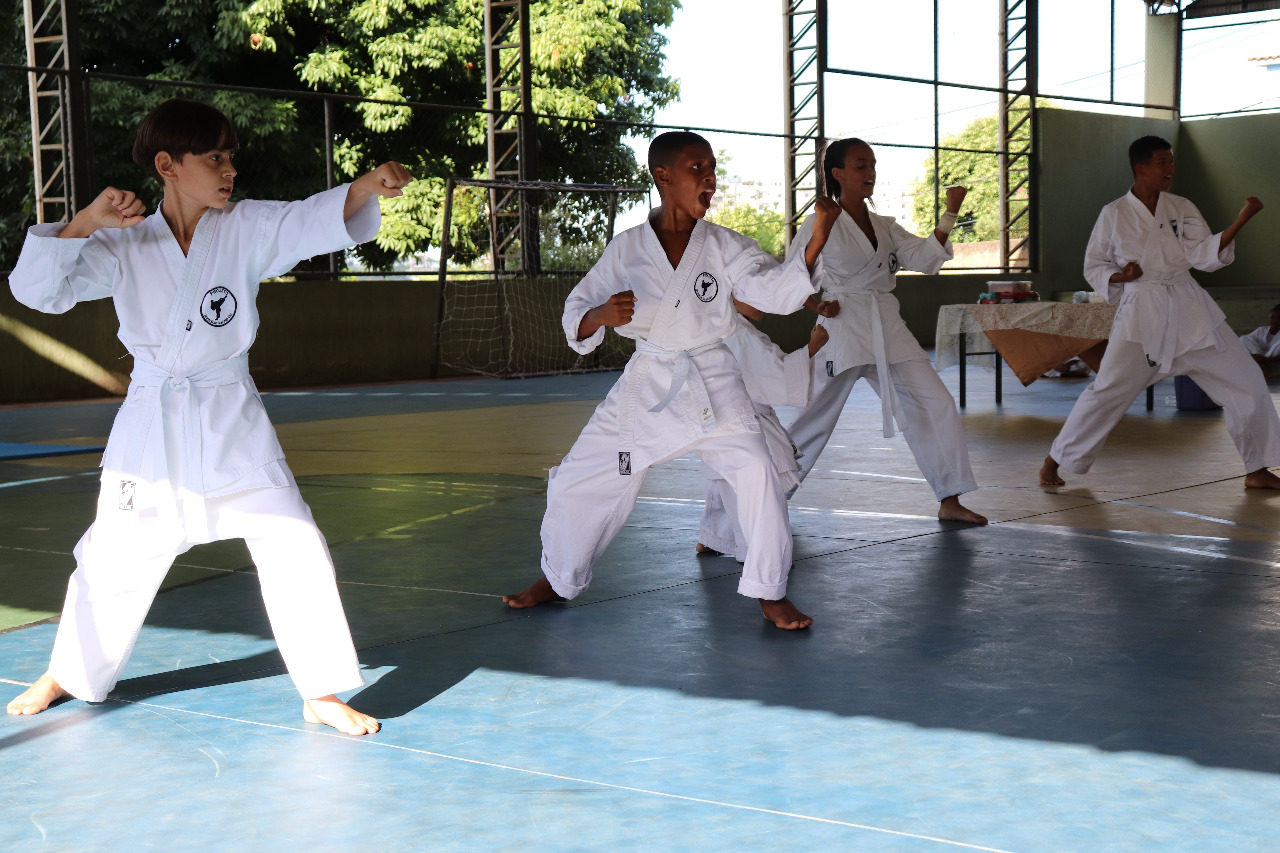 Carangola Notícias Projeto Social Shotokan Karate DÔ De MuriaÉ