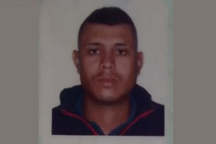 Marcelo Furtado de Oliveira, de 25 anos, foi morto a tiros quando chegava em casa, na zona rural de Divino